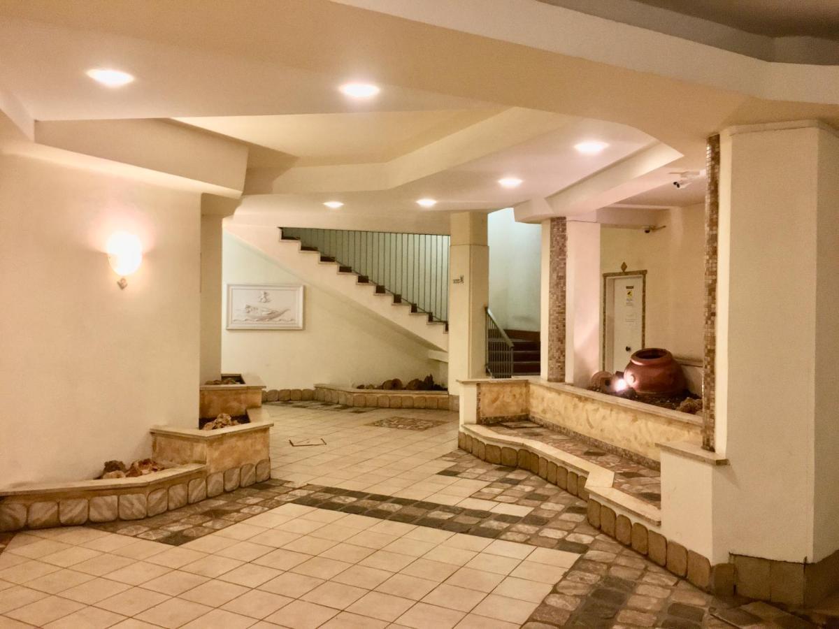 Metro A Modern Apartment Rzym Zewnętrze zdjęcie